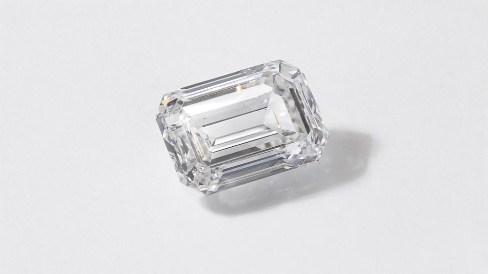 All about Diamond Inclusions: Types, Where They Appear, and How They Affect Sparkle