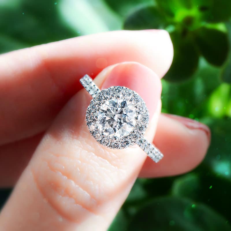 The Round Accent Halo