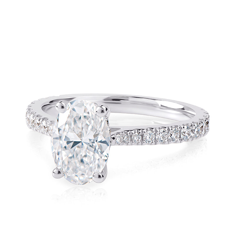 The Oval Pavé