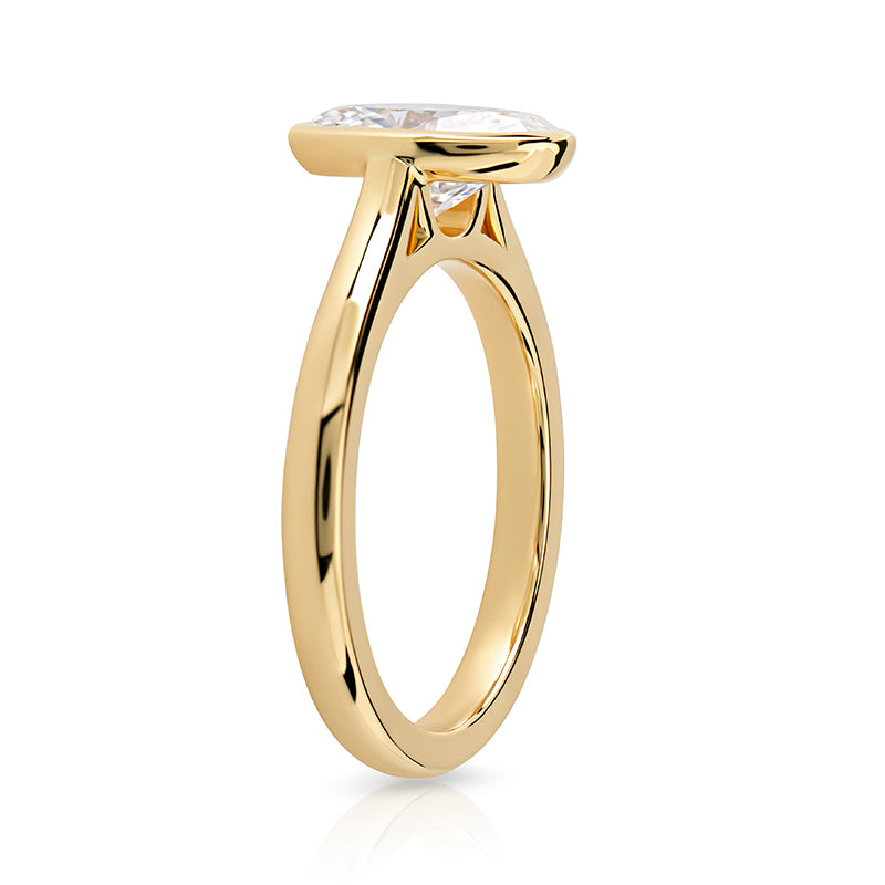 The Oval Bezel Cathedral