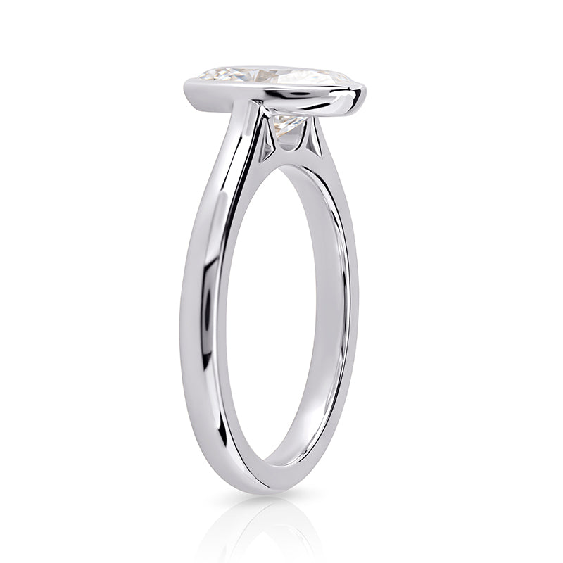 The Oval Bezel Cathedral