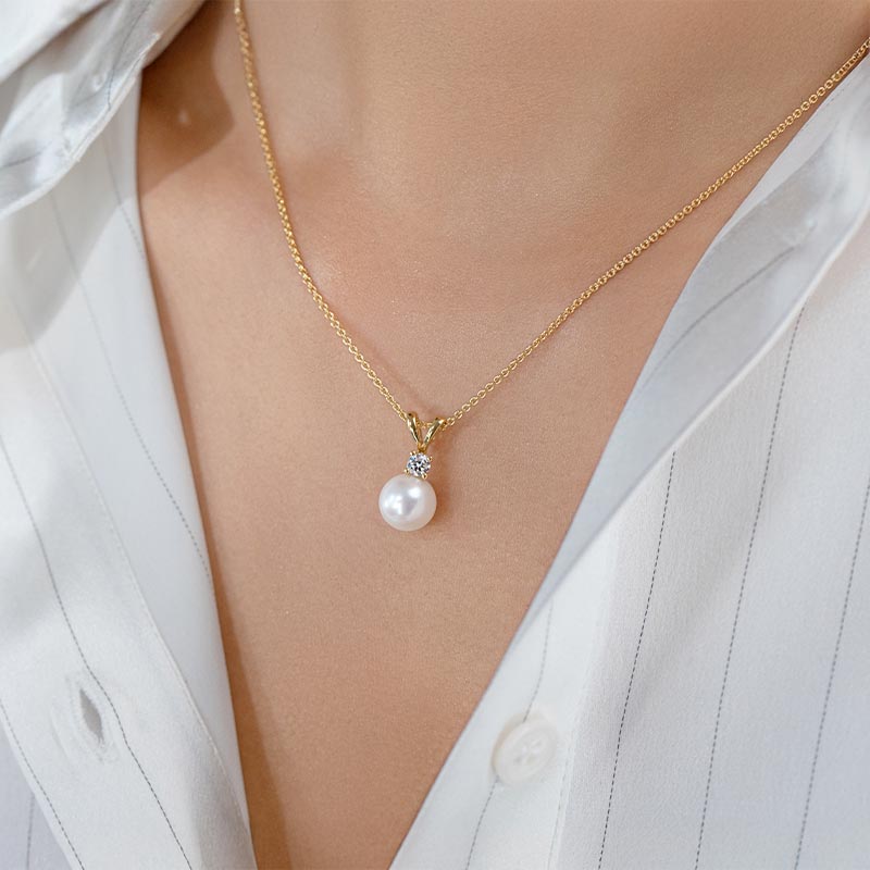 The Pearl & Diamond Pendant