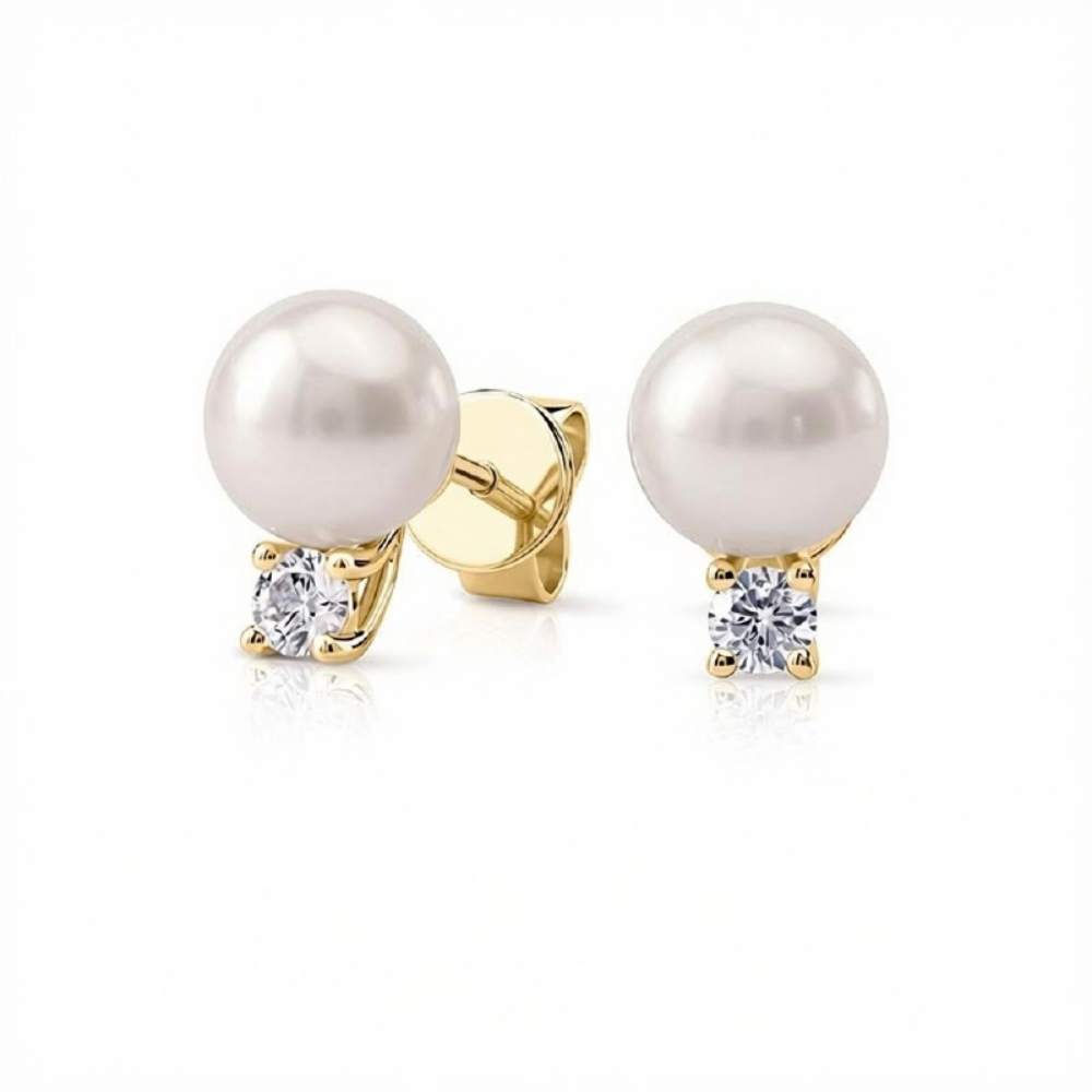 The Pearl & Diamond Studs