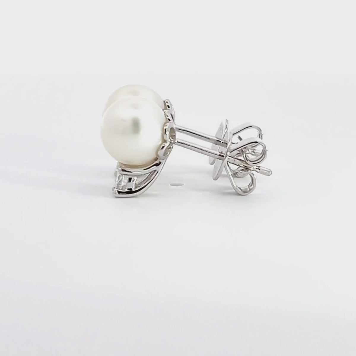 The Pearl & Diamond Studs